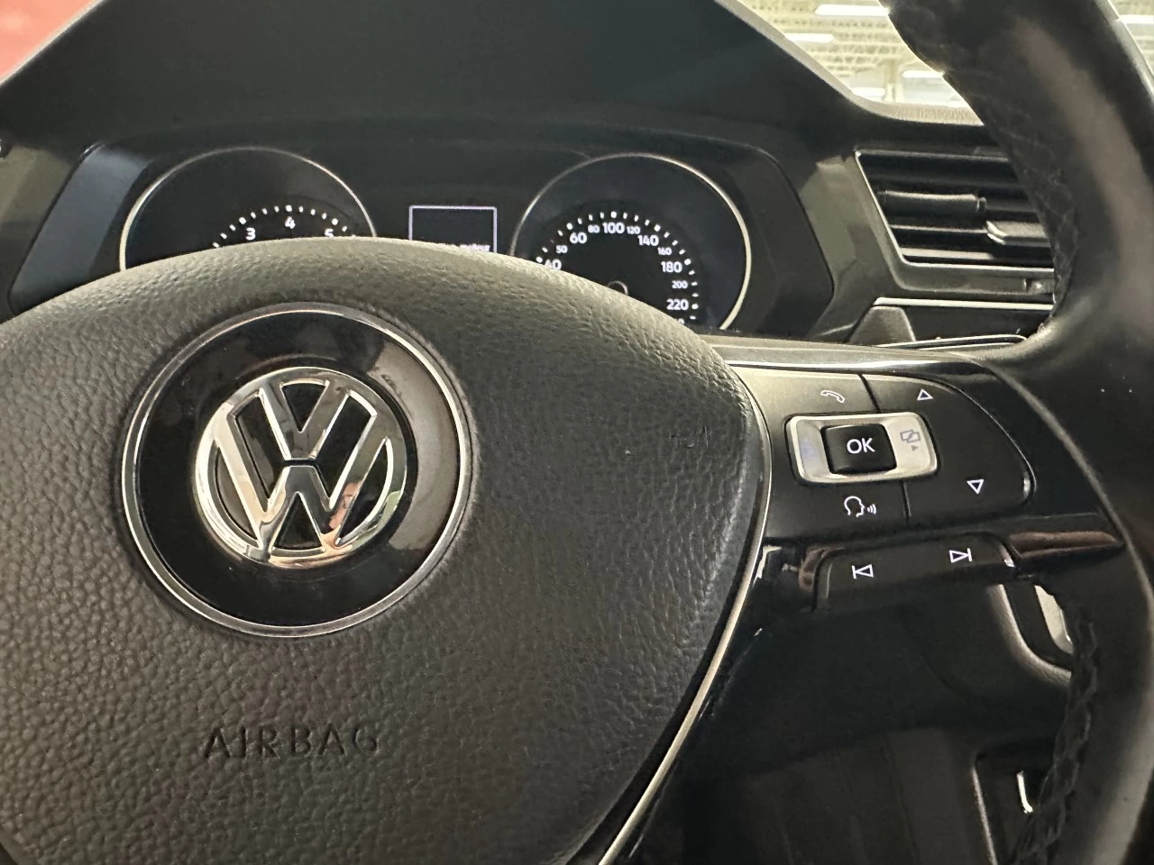 2018 Volkswagen Tiguan Comfortline Main Image