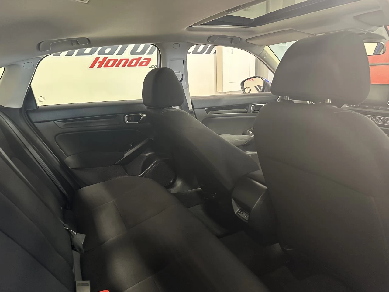 2022 Honda Civic EX Main Image