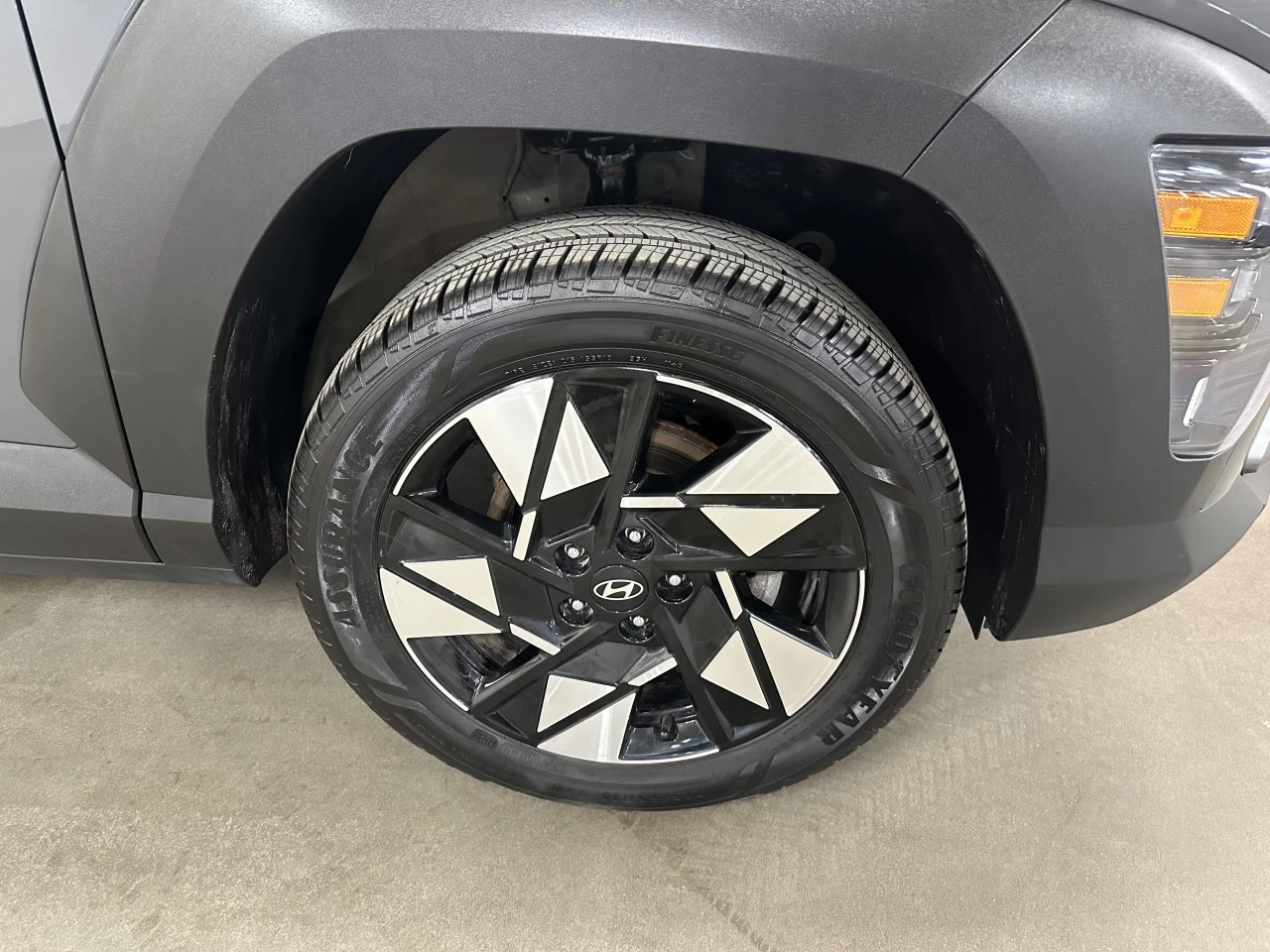 2024 Hyundai Kona Preferred Main Image