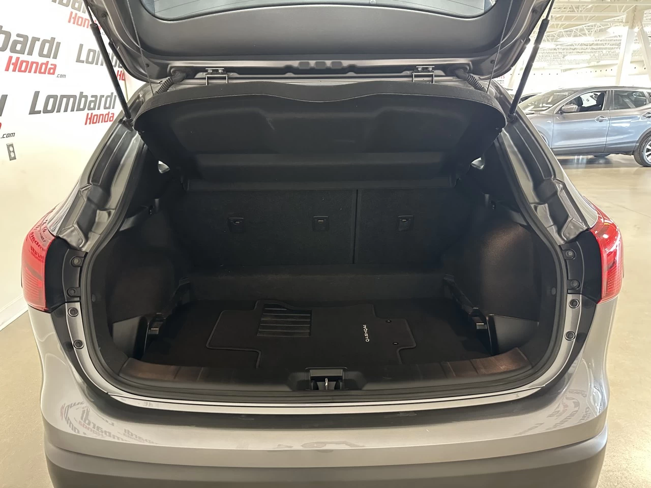 2019 Nissan Qashqai S/SV https://www.lombardihonda.com/resize/b990ff35b810a3abc0cc817b2ca24889-1