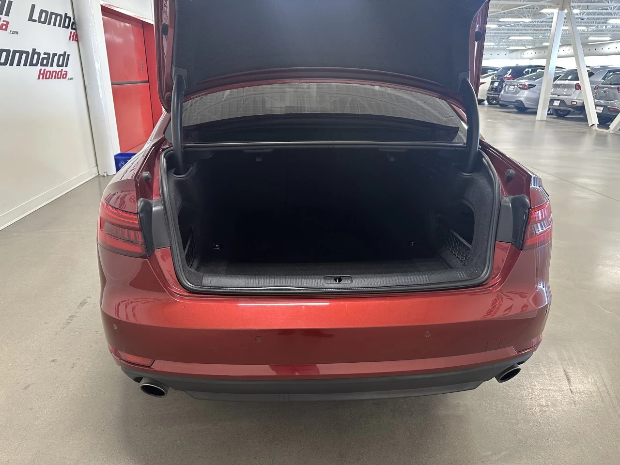 2017 Audi A4 Komfort Main Image