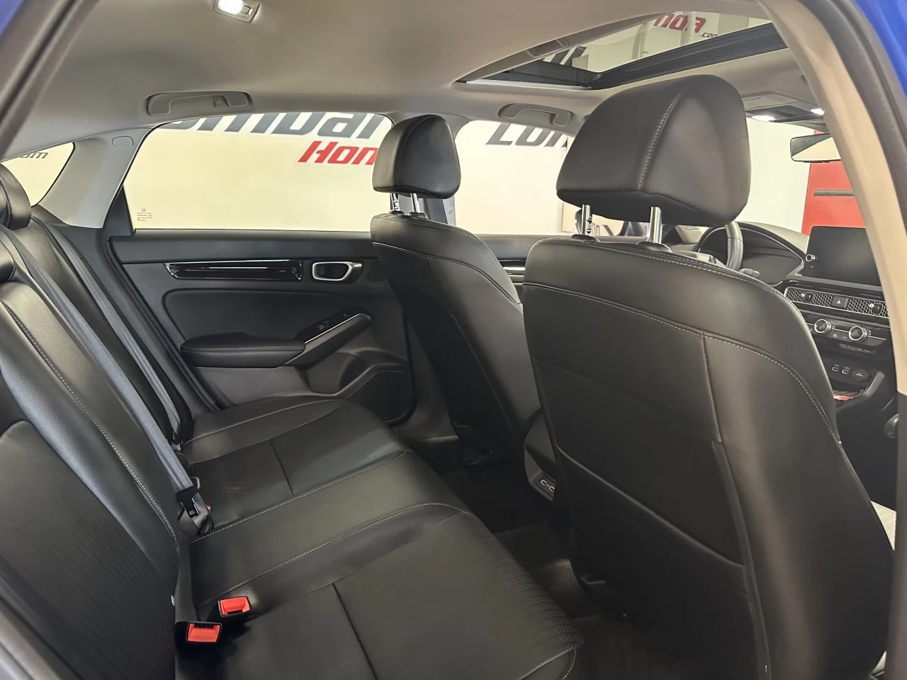 2024 Honda Civic
                                                    Touring Main Image