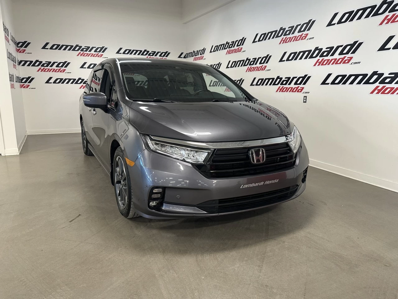 2023 Honda Odyssey Touring Image principale