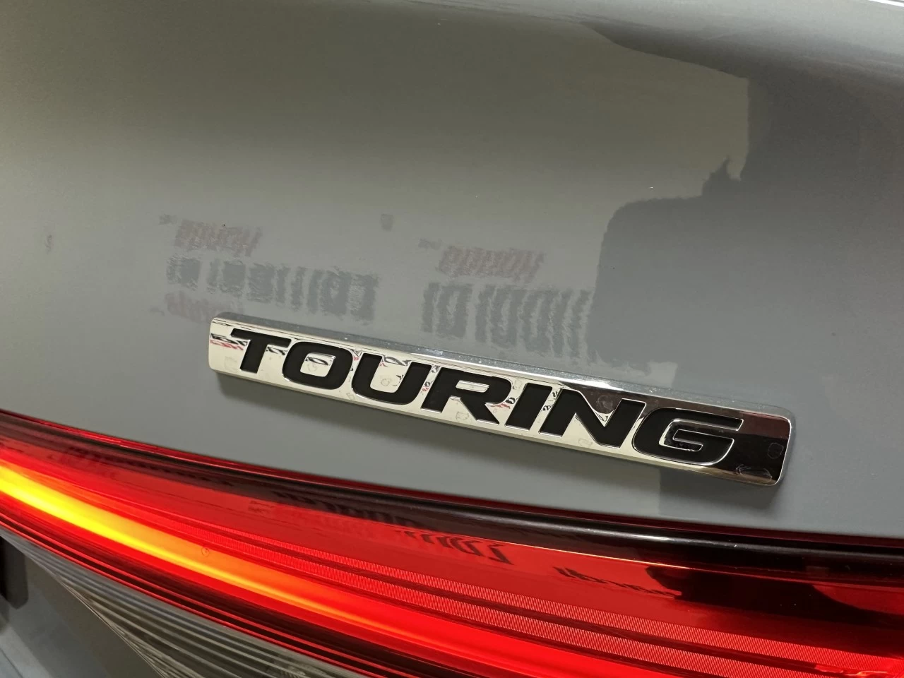 2024 Honda Civic Touring Main Image