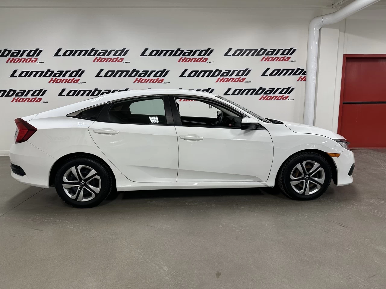 2018 Honda Civic LX Main Image