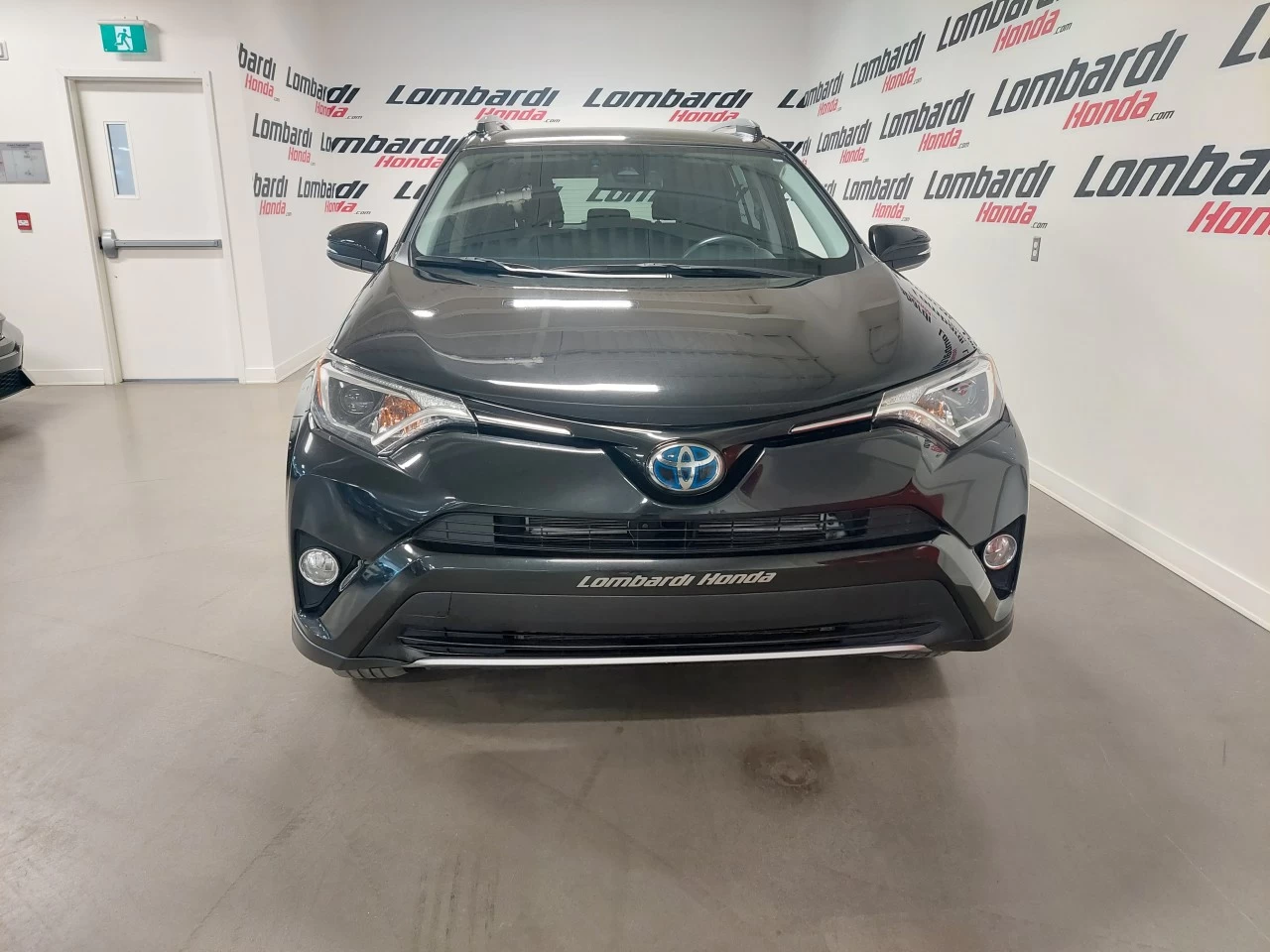 2018 Toyota RAV4
                                                    Hybrid LE+ Main Image