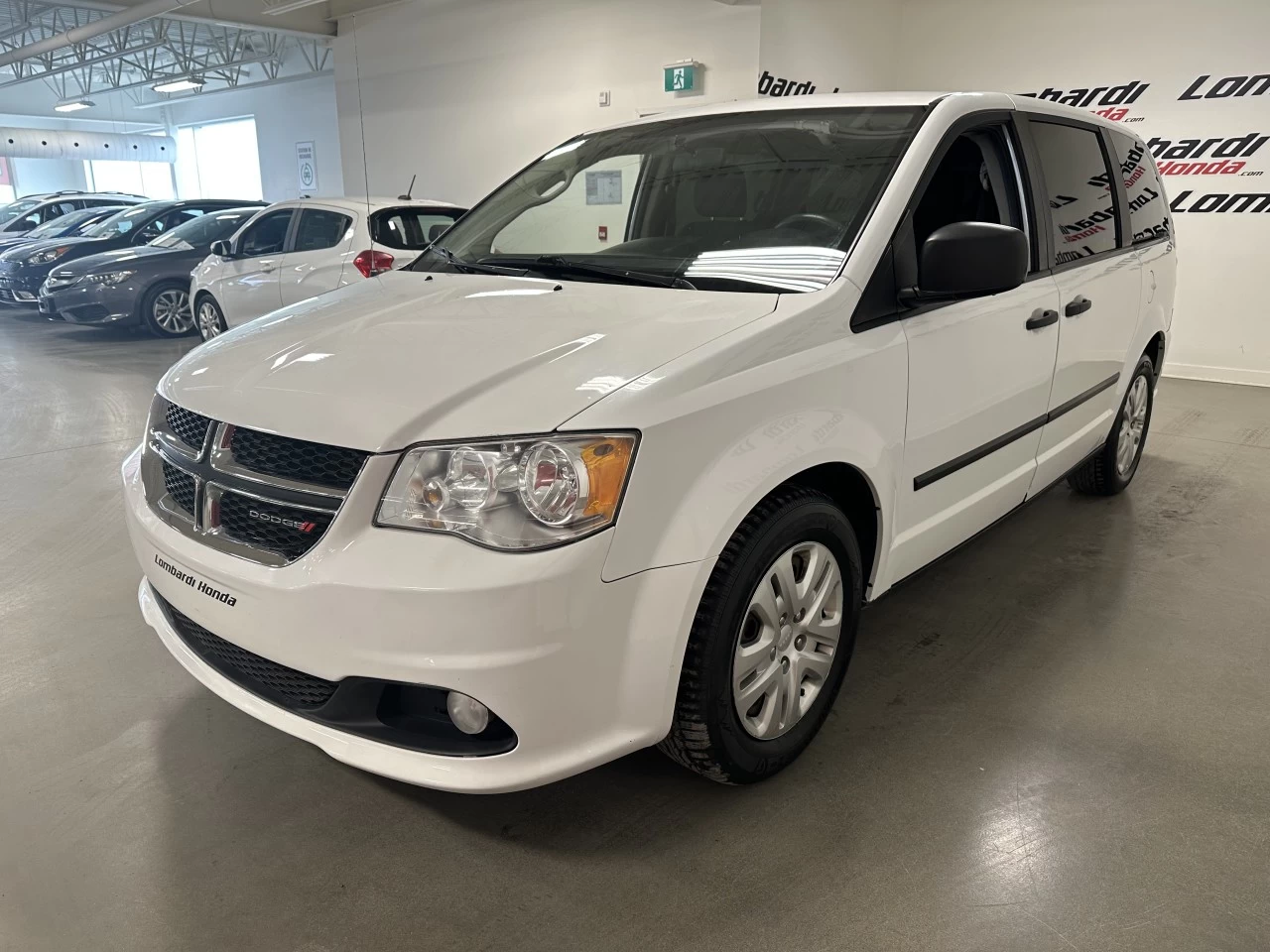 2017 Dodge Grand Caravan Canada Value Package Main Image