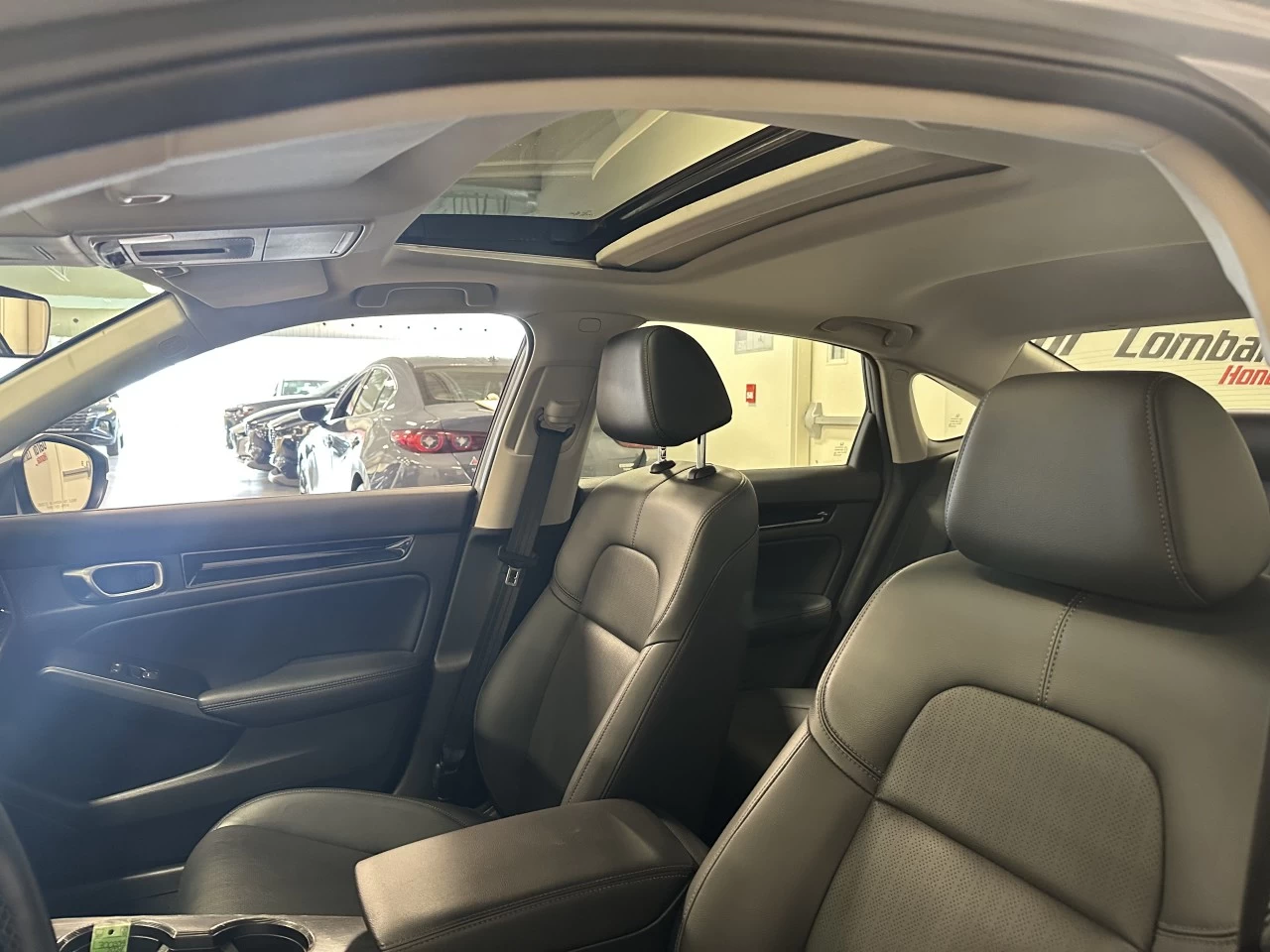 2024 Honda Civic Touring Main Image
