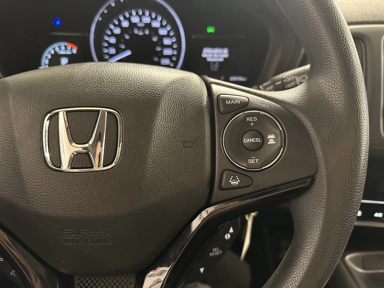 2020 Honda HR-V LX https://www.lombardihonda.com/resize/b990ff35b810a3abc0cc817b2ca24889-1