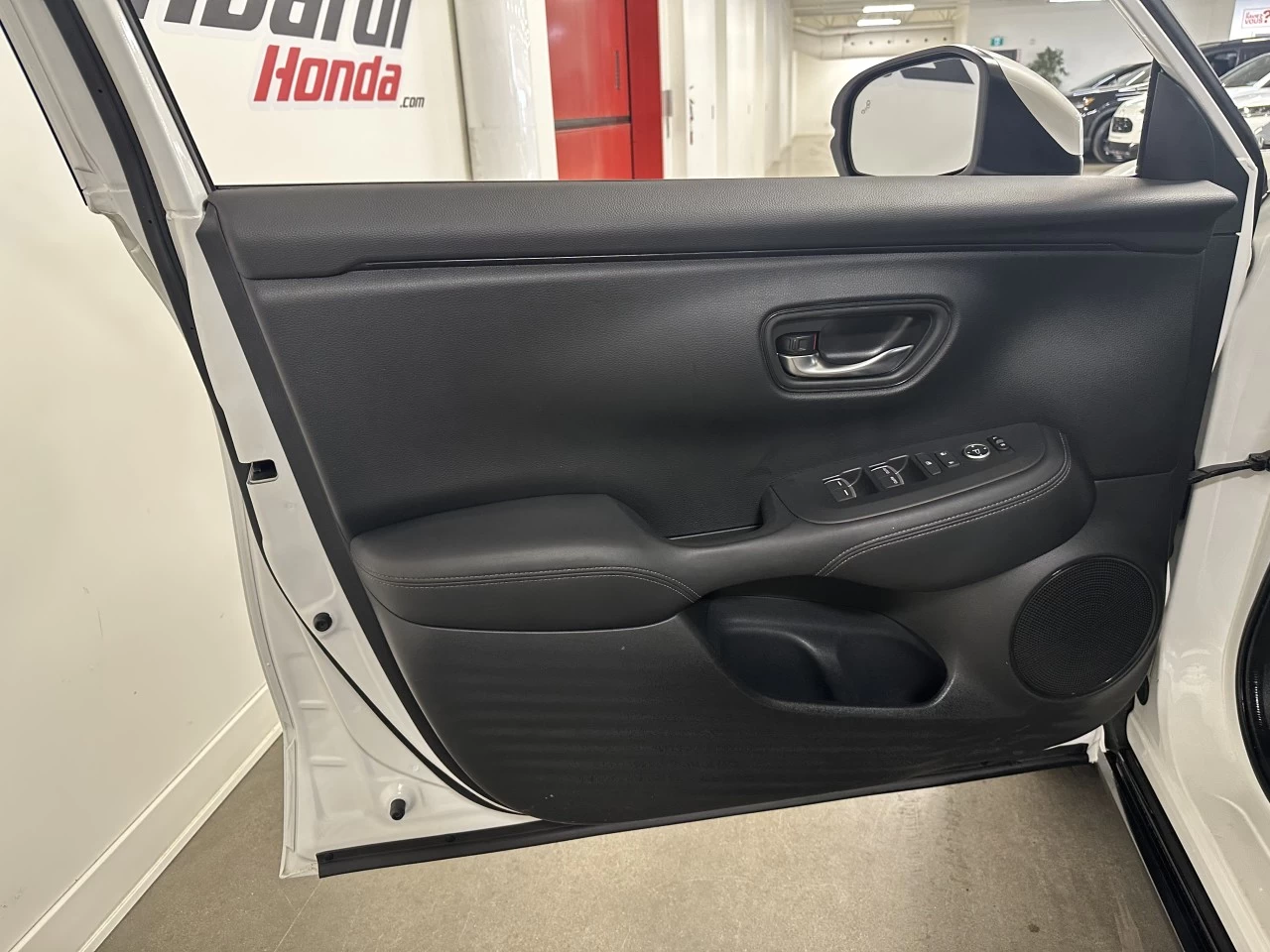 2024 Honda HR-V EX-L Navi Main Image