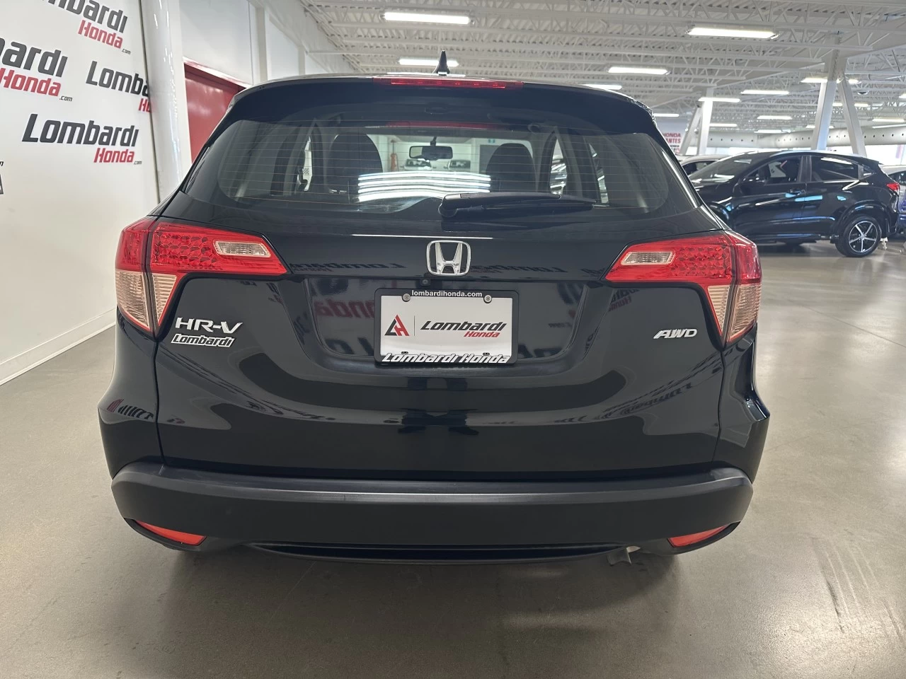 2016 Honda HR-V
                                                    LX Main Image