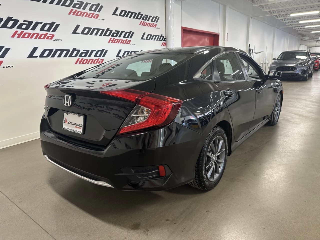 2021 Honda Civic
                                                    EX Image principale