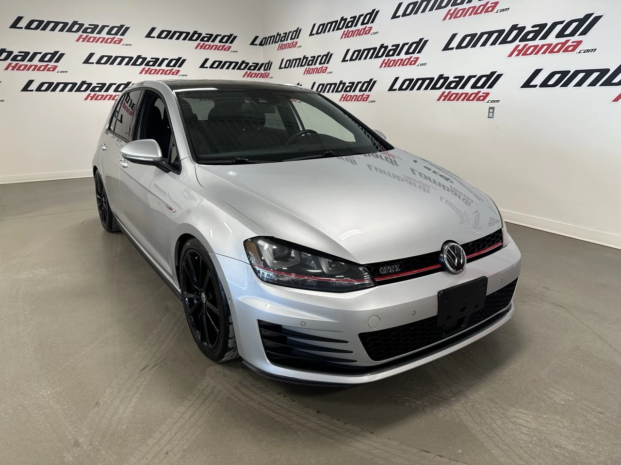 2016 Volkswagen Golf Autobahn Main Image