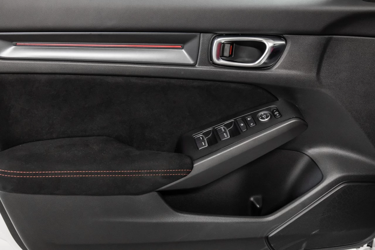 2023 Honda Civic TYPE R https://www.lombardihonda.com/resize/b990ff35b810a3abc0cc817b2ca24889-1