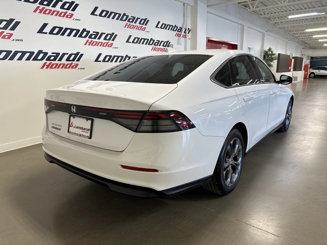 2023 Honda Accord
                                                    EX Image principale