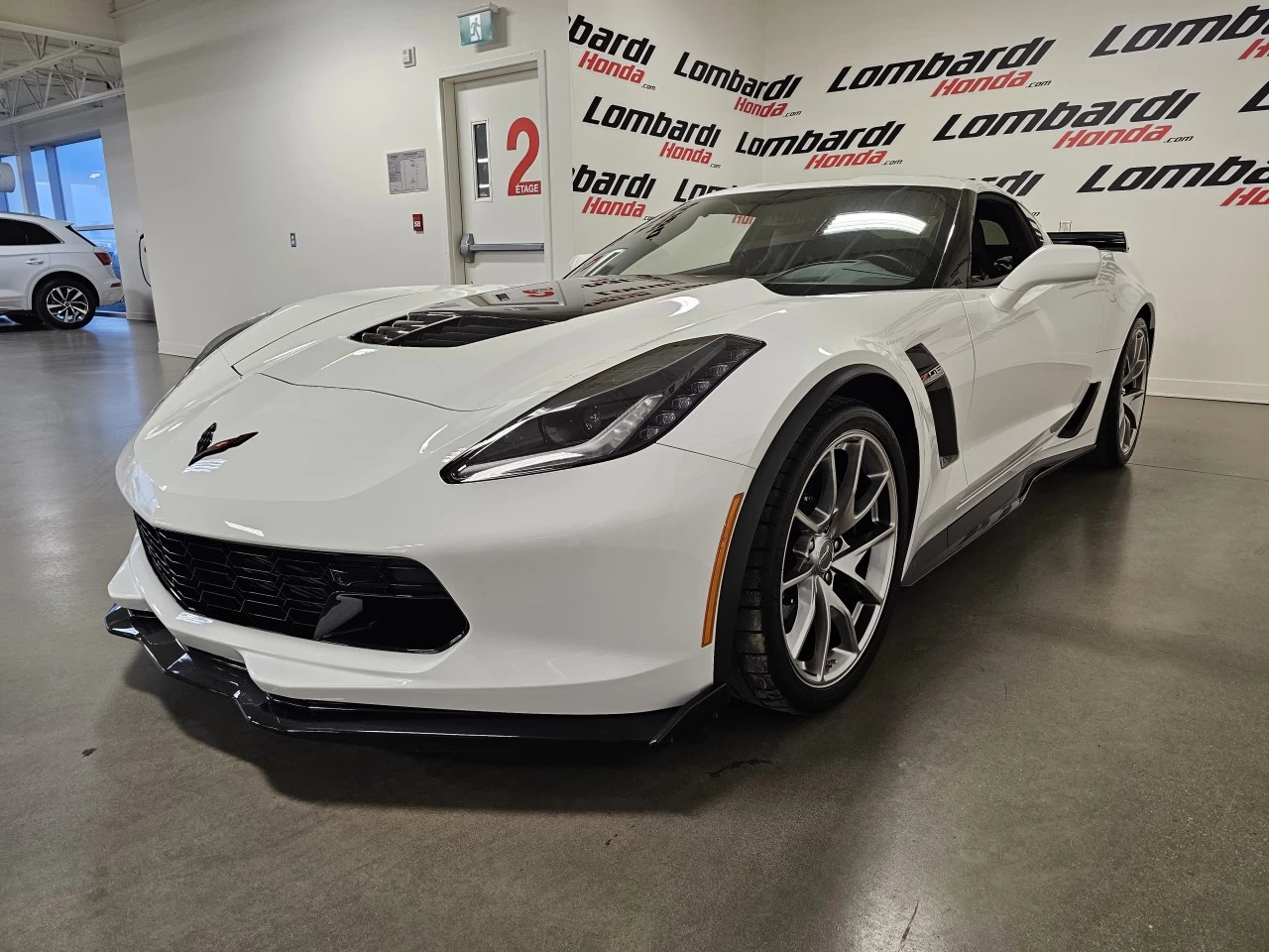 2019 Chevrolet Corvette Z06 3LZ https://www.lombardihonda.com/resize/b990ff35b810a3abc0cc817b2ca24889-1