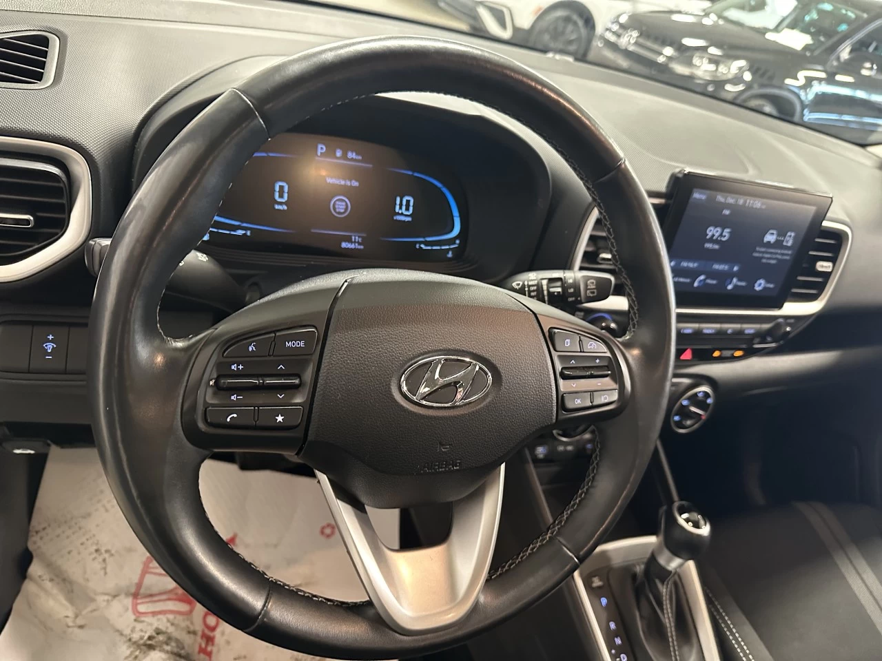 2023 Hyundai Venue Preferred Main Image