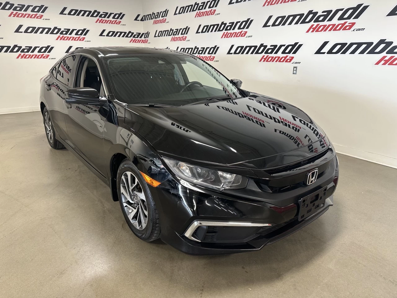 2020 Honda Civic
                                                    EX Main Image