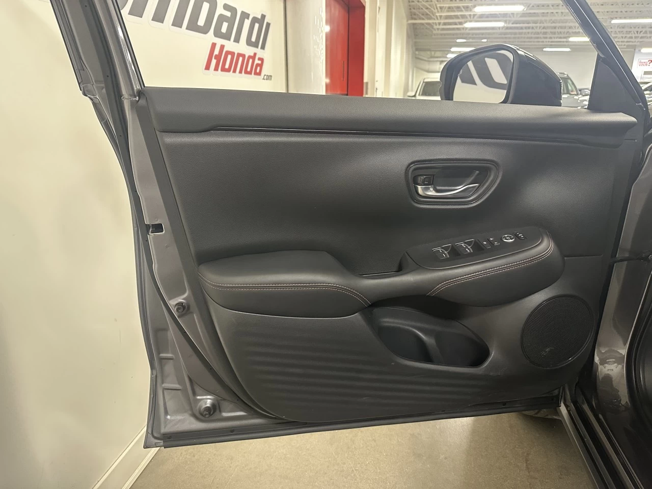 2026 Honda HR-V
                                                        Sport Image principale