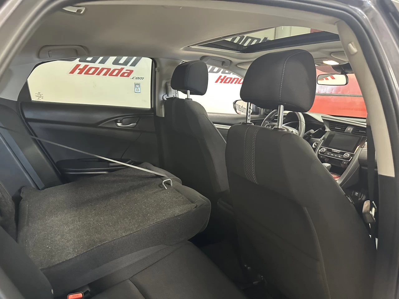 2018 Honda Civic
                                                    EX Image principale