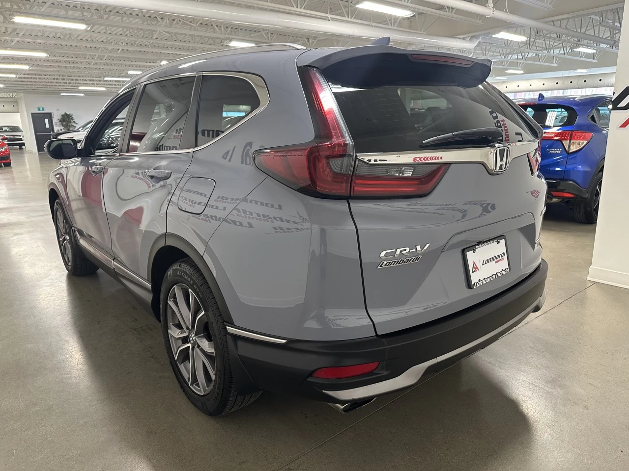 2022 Honda CR-V
                                                    Touring/Black Edition Main Image