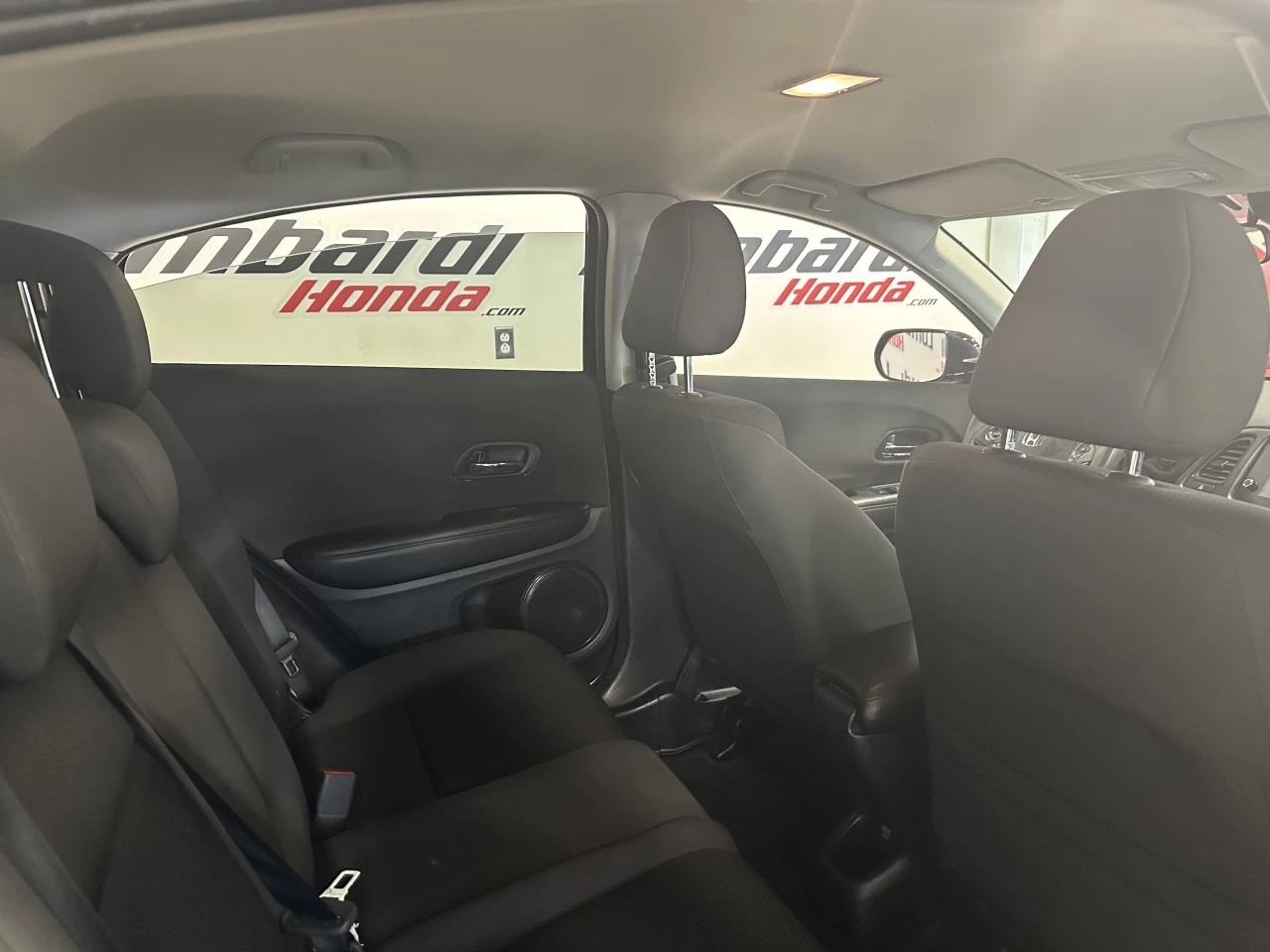 2020 Honda HR-V
                                                    LX Image principale