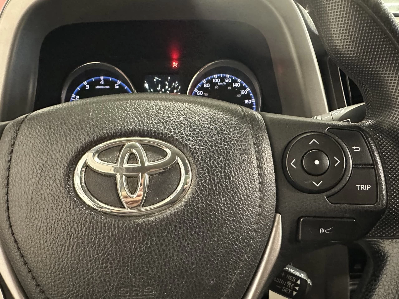 2018 Toyota RAV4 LE Main Image