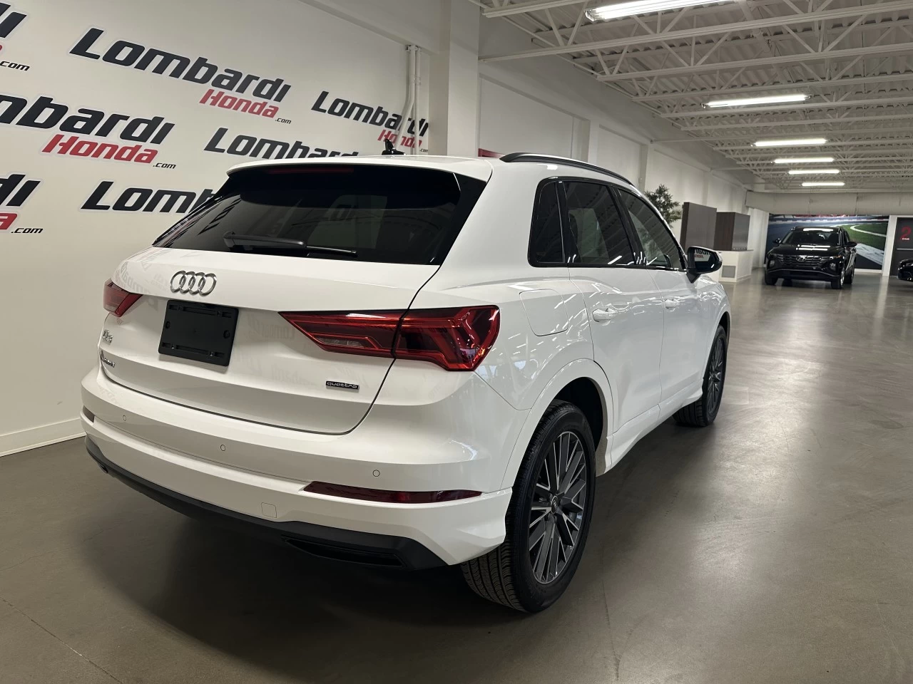 2022 Audi Q3 Komfort Main Image