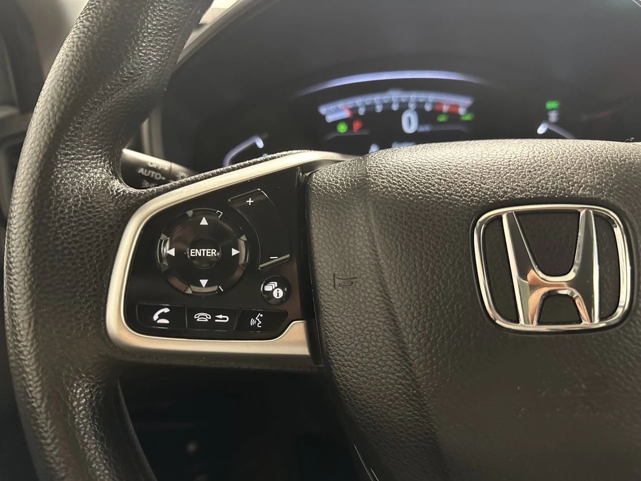 2021 Honda CR-V LX https://www.lombardihonda.com/resize/b990ff35b810a3abc0cc817b2ca24889-1