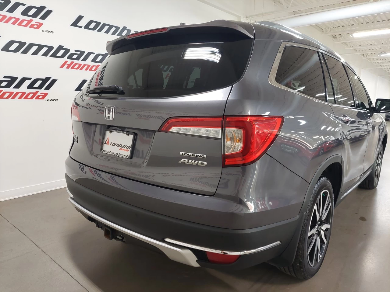 2020 Honda Pilot
                                                    Touring 7-Passenger Main Image