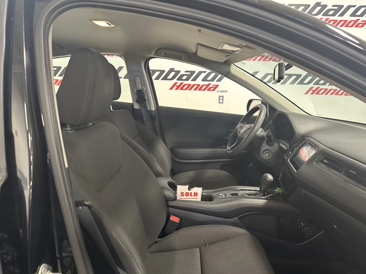 2016 Honda HR-V
                                                    LX Main Image