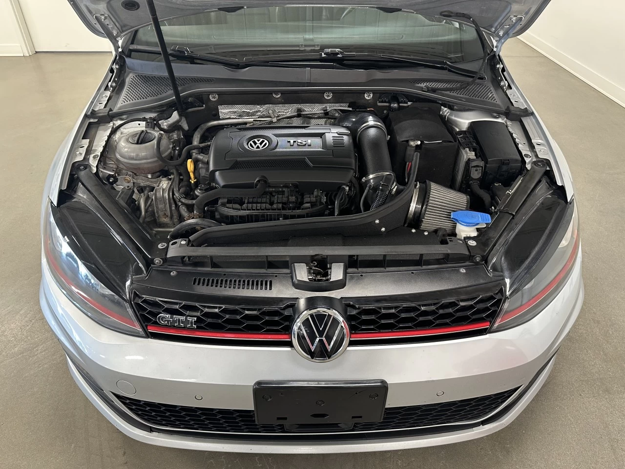 2016 Volkswagen Golf Autobahn Main Image