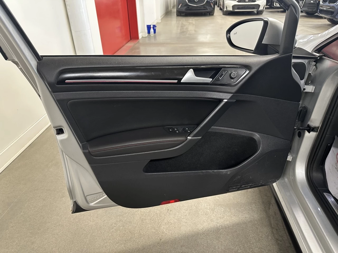 2016 Volkswagen Golf Autobahn Main Image