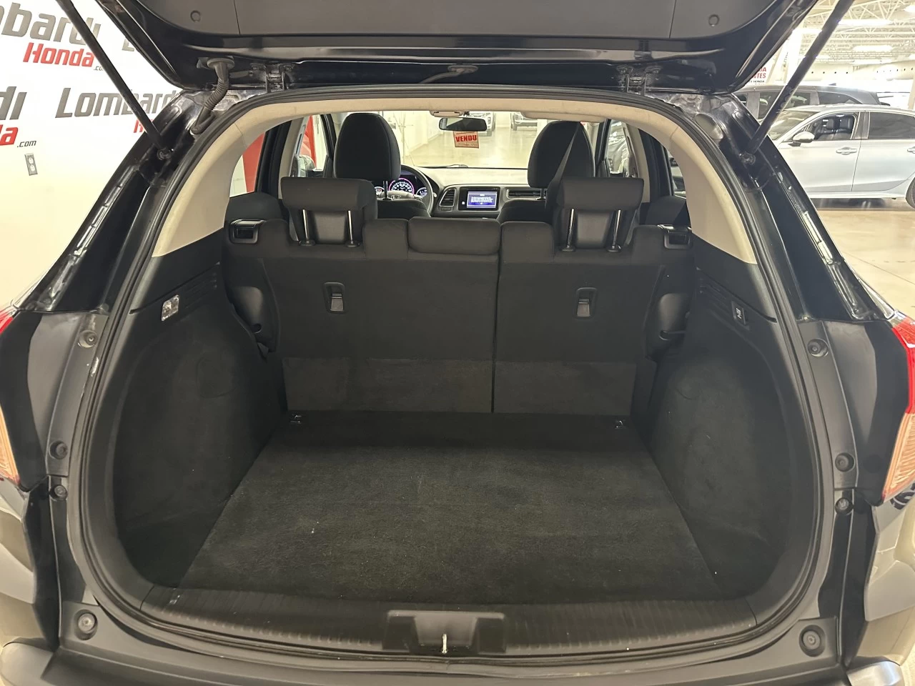 2017 Honda HR-V EX https://www.lombardihonda.com/resize/b990ff35b810a3abc0cc817b2ca24889-1