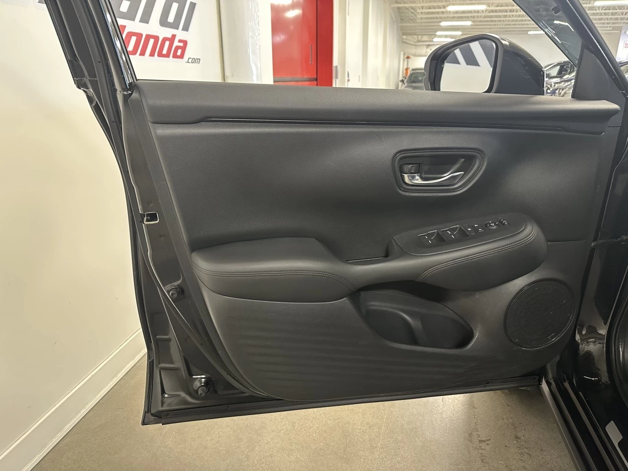 2023 Honda HR-V LX Main Image