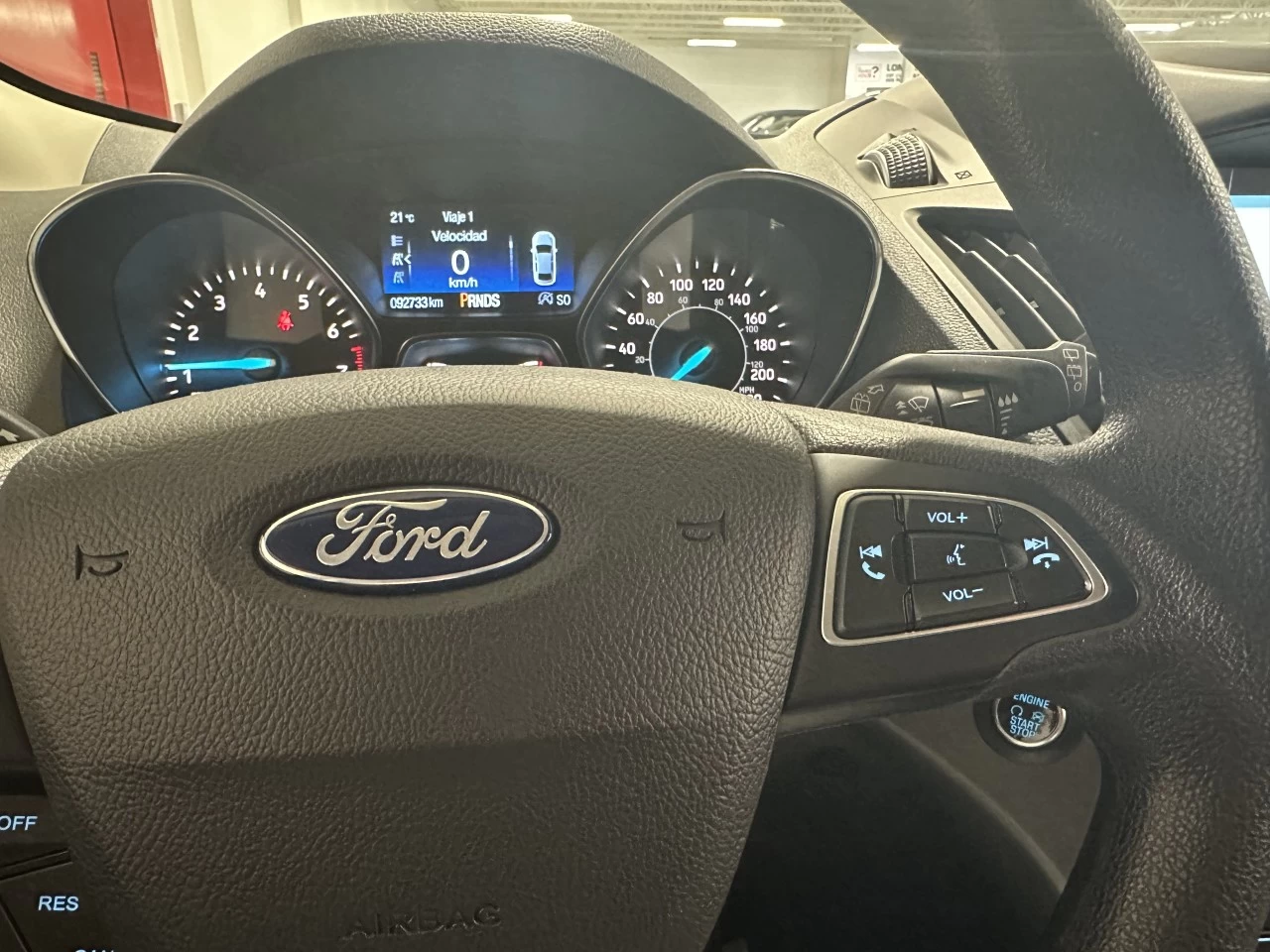 2019 Ford Escape
                                                    SE Image principale