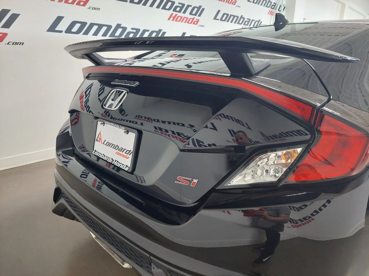 2019 Honda Civic SI COUPE https://www.lombardihonda.com/resize/b990ff35b810a3abc0cc817b2ca24889-1