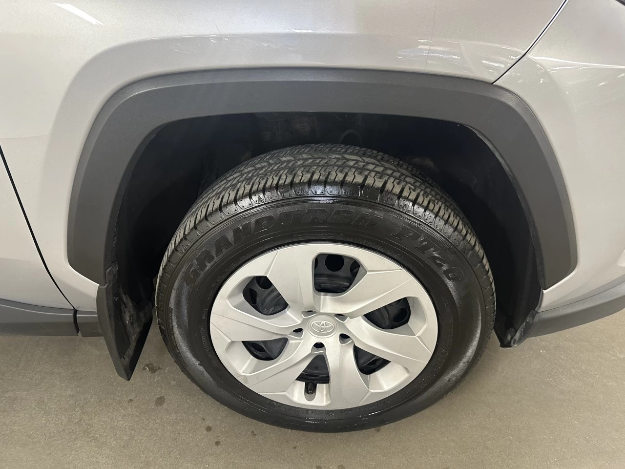 2024 Toyota RAV4 LE Main Image