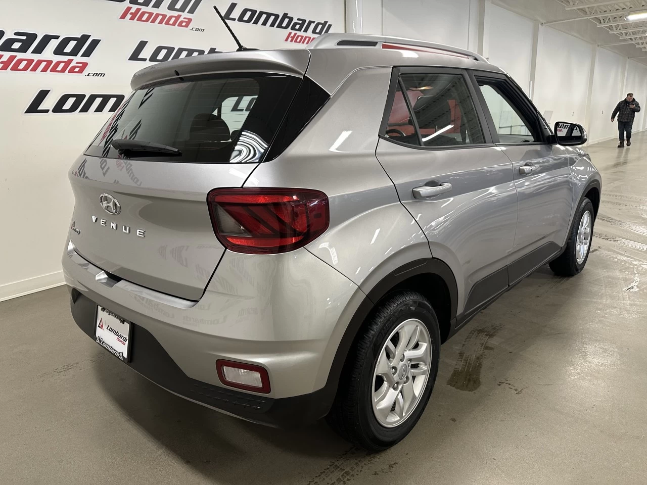 2023 Hyundai Venue Preferred Main Image