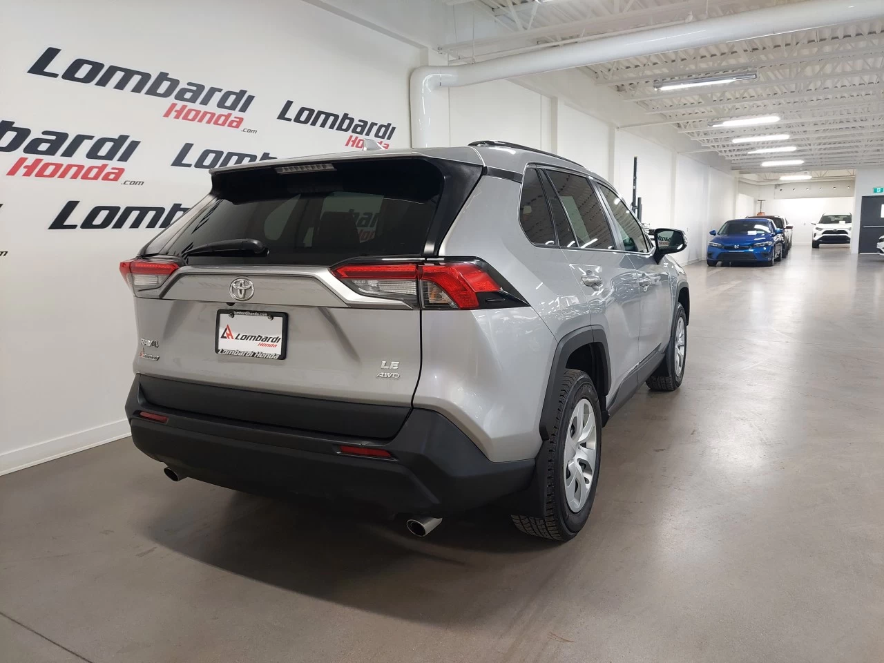 2021 Toyota RAV4
                                                    LE Main Image
