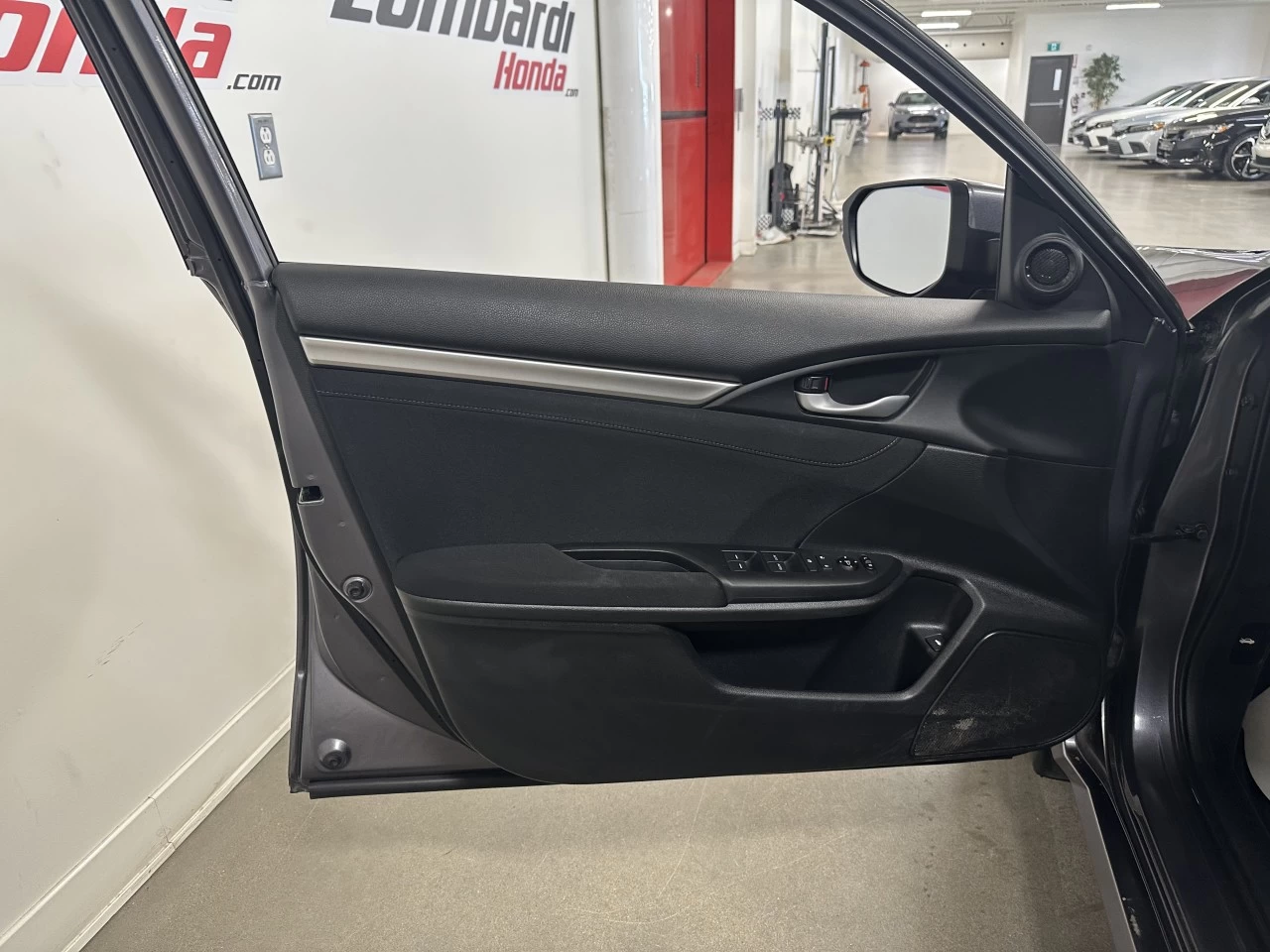2020 Honda Civic
                                                    EX Image principale