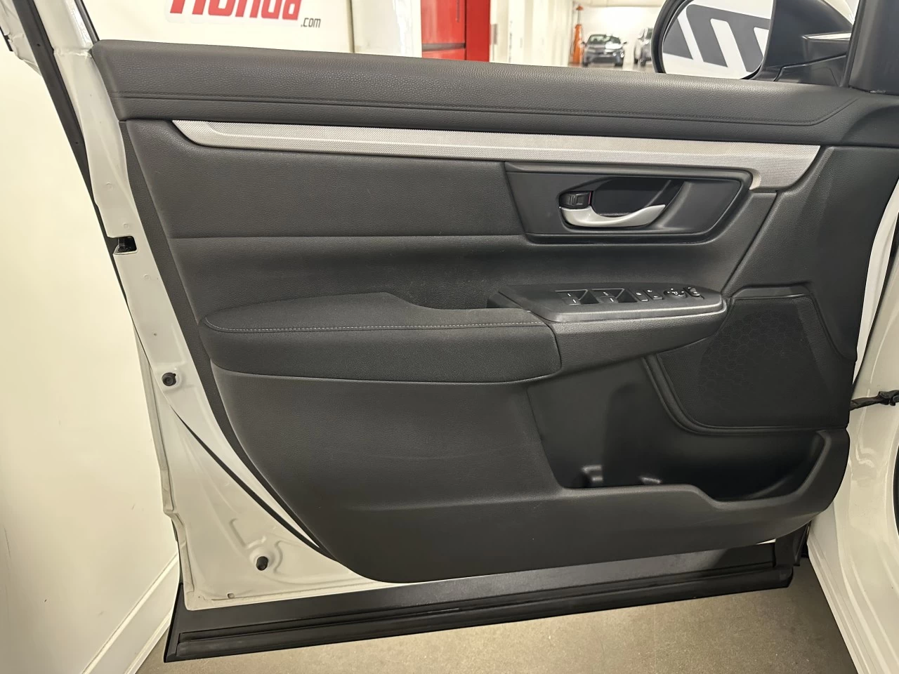 2022 Honda CR-V LX Main Image