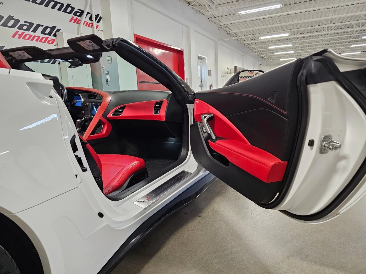 2016 Chevrolet Corvette Z51 3LT https://www.lombardihonda.com/resize/b990ff35b810a3abc0cc817b2ca24889-1