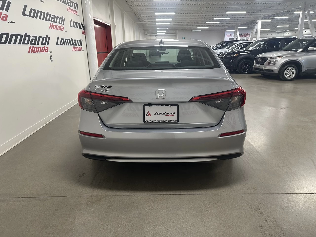 2023 Honda Civic Berline LX Main Image