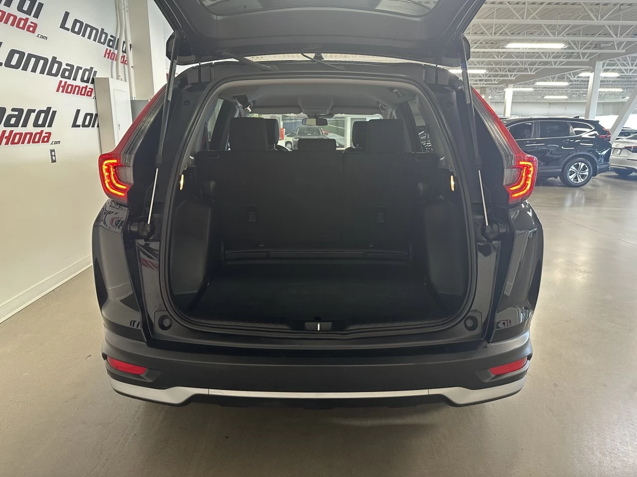 2021 Honda CR-V
                                                    LX Image principale