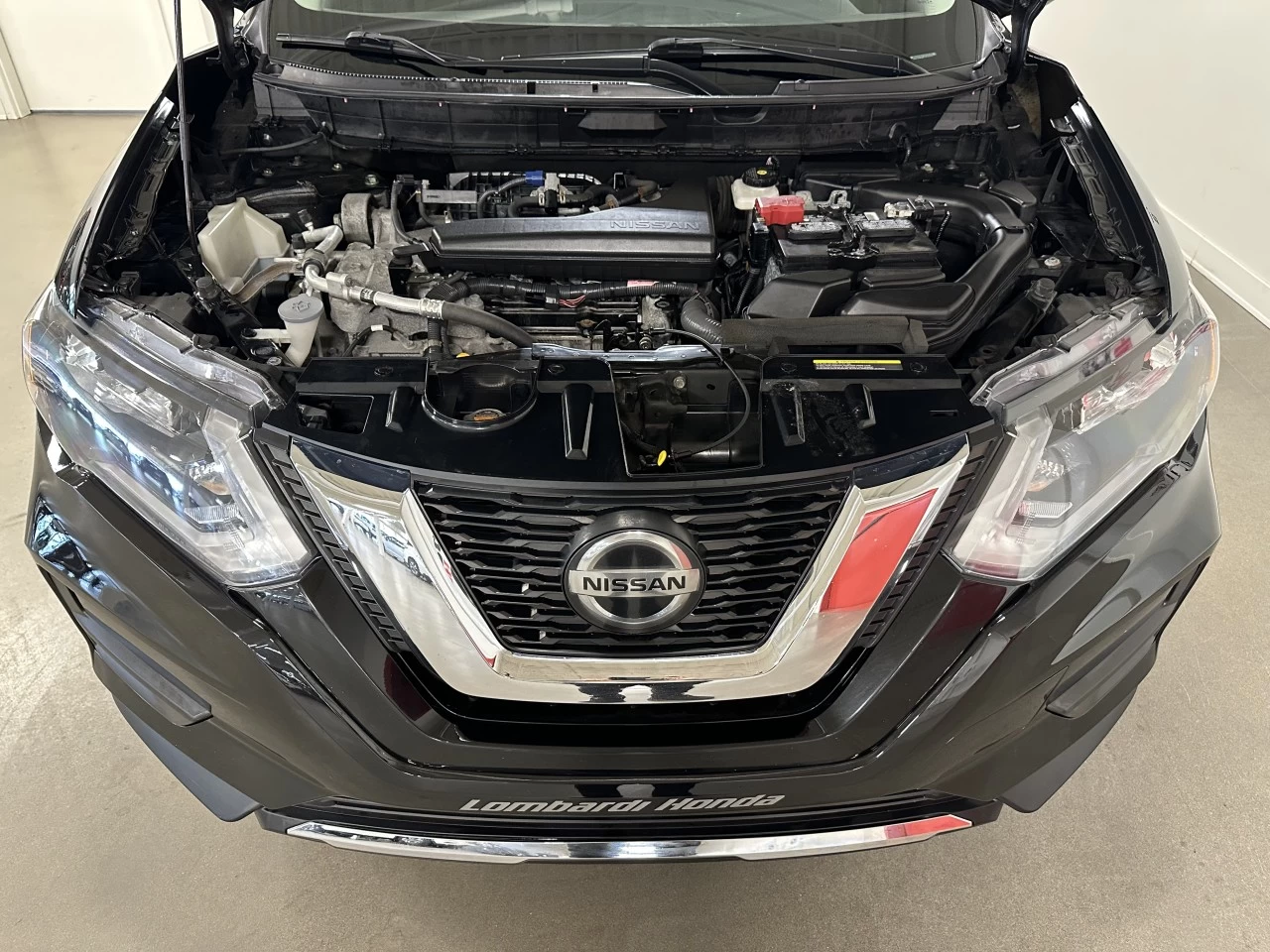 2018 Nissan Rogue S/SV Main Image