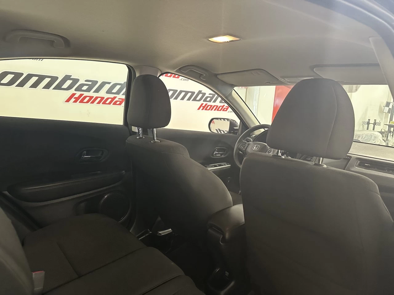 2016 Honda HR-V
                                                    LX Main Image