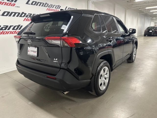 Toyota RAV4 LE 2024