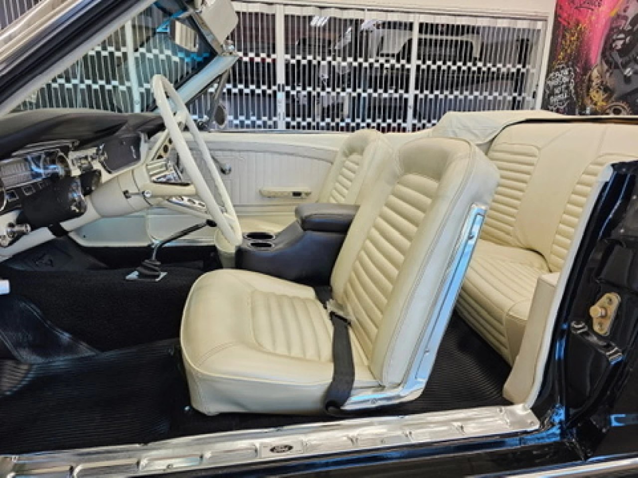 1965 Ford Mustang Ford Mustang Convertible Image principale