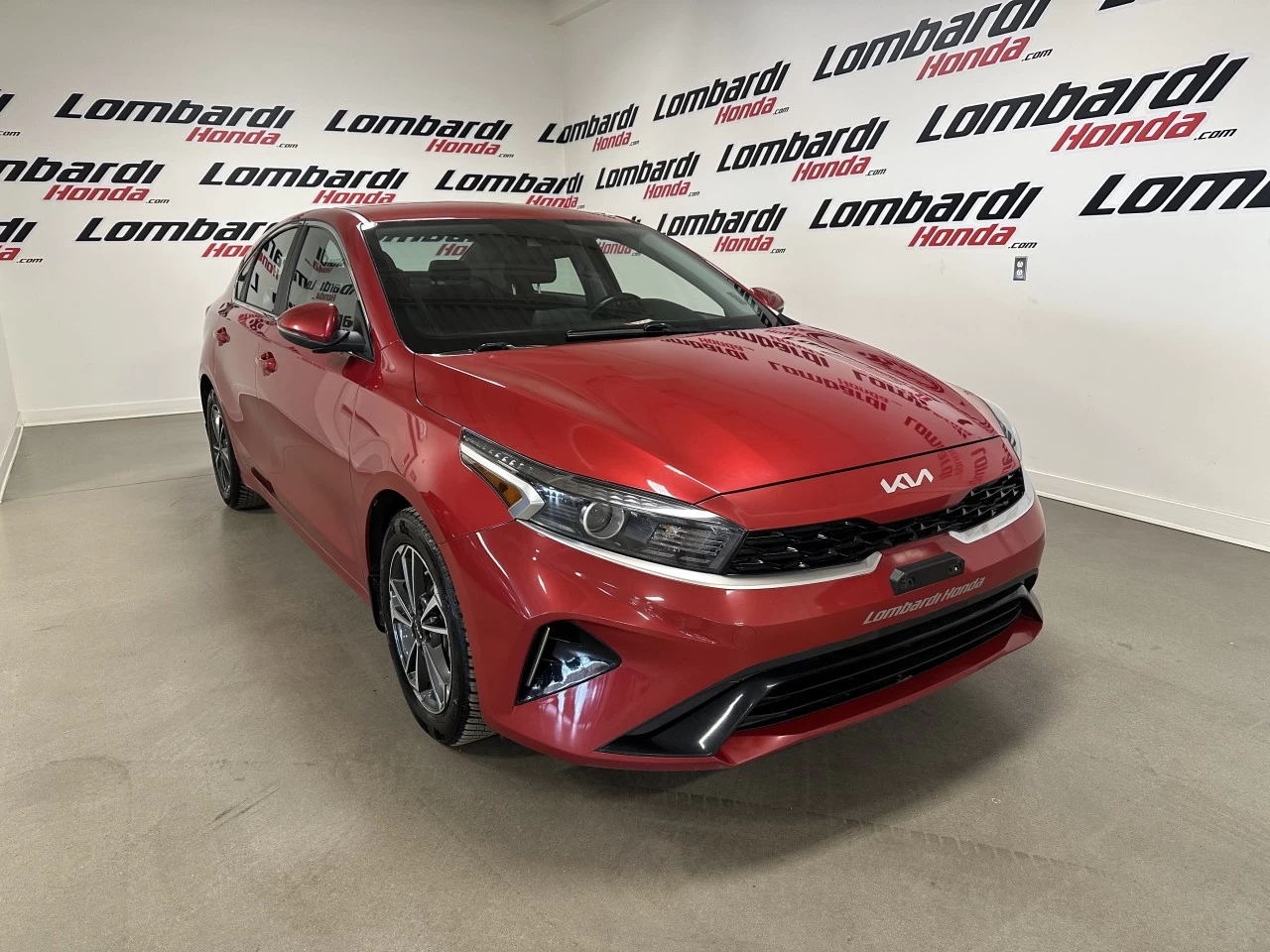 2023 Kia Forte EX Main Image